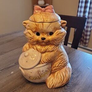 Vintage Treasure Craft Cute Cat Cookie Jar Kitschy Kitty Cat